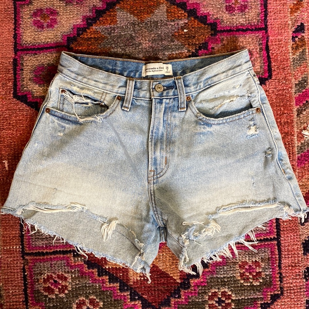 Abercrombie Curve Love Mid Rise Boyfriend Shorts